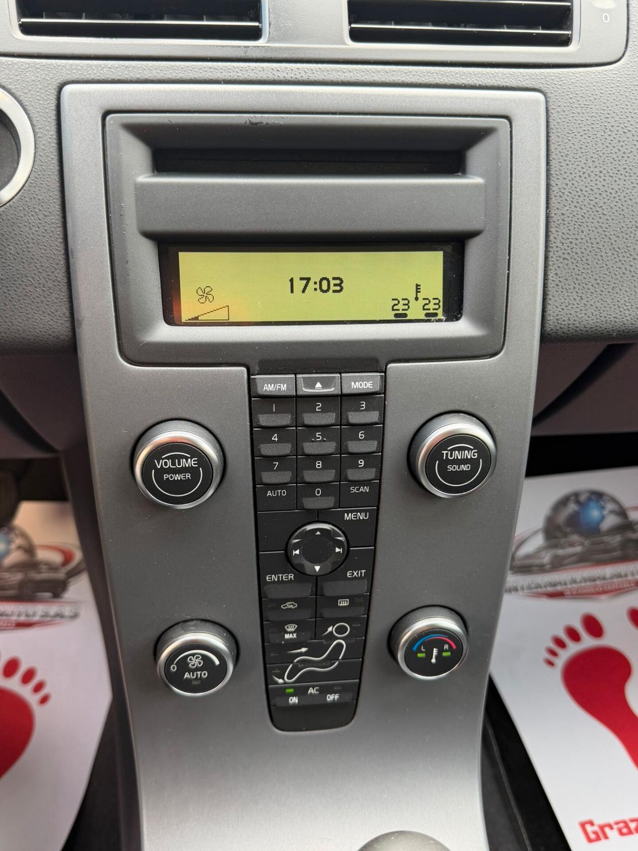 VOLVO V 50