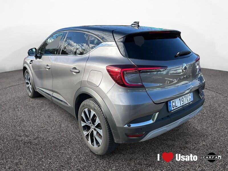Renault Captur II 2019 1.6 E-Tech phev Intens 160cv auto my21
