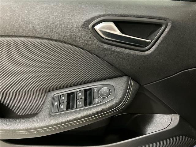 RENAULT Clio 5 Porte 1.6 E-Tech full hybrid 145cv E-Tech E