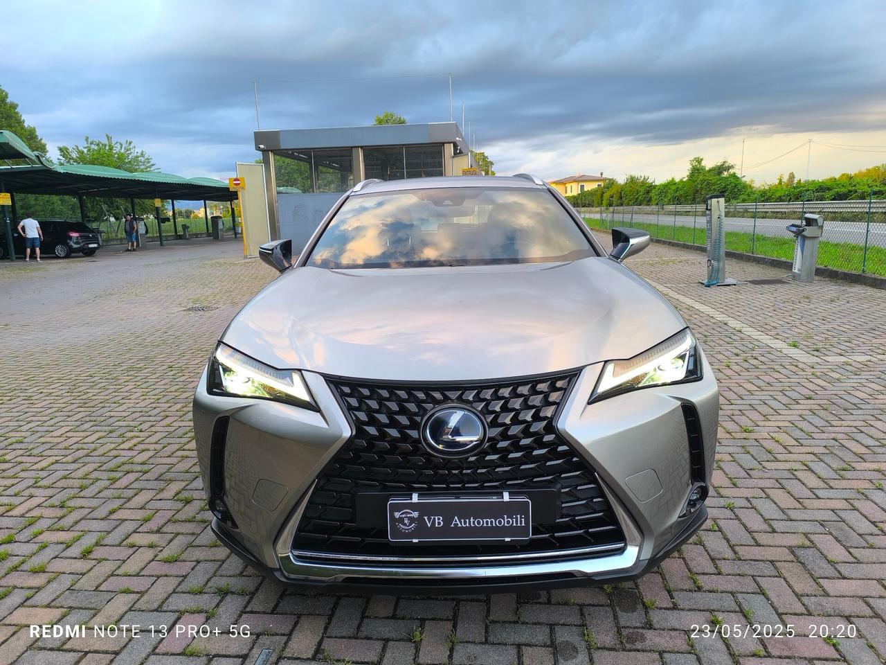 Lexus UX Hybrid Business Full Optional