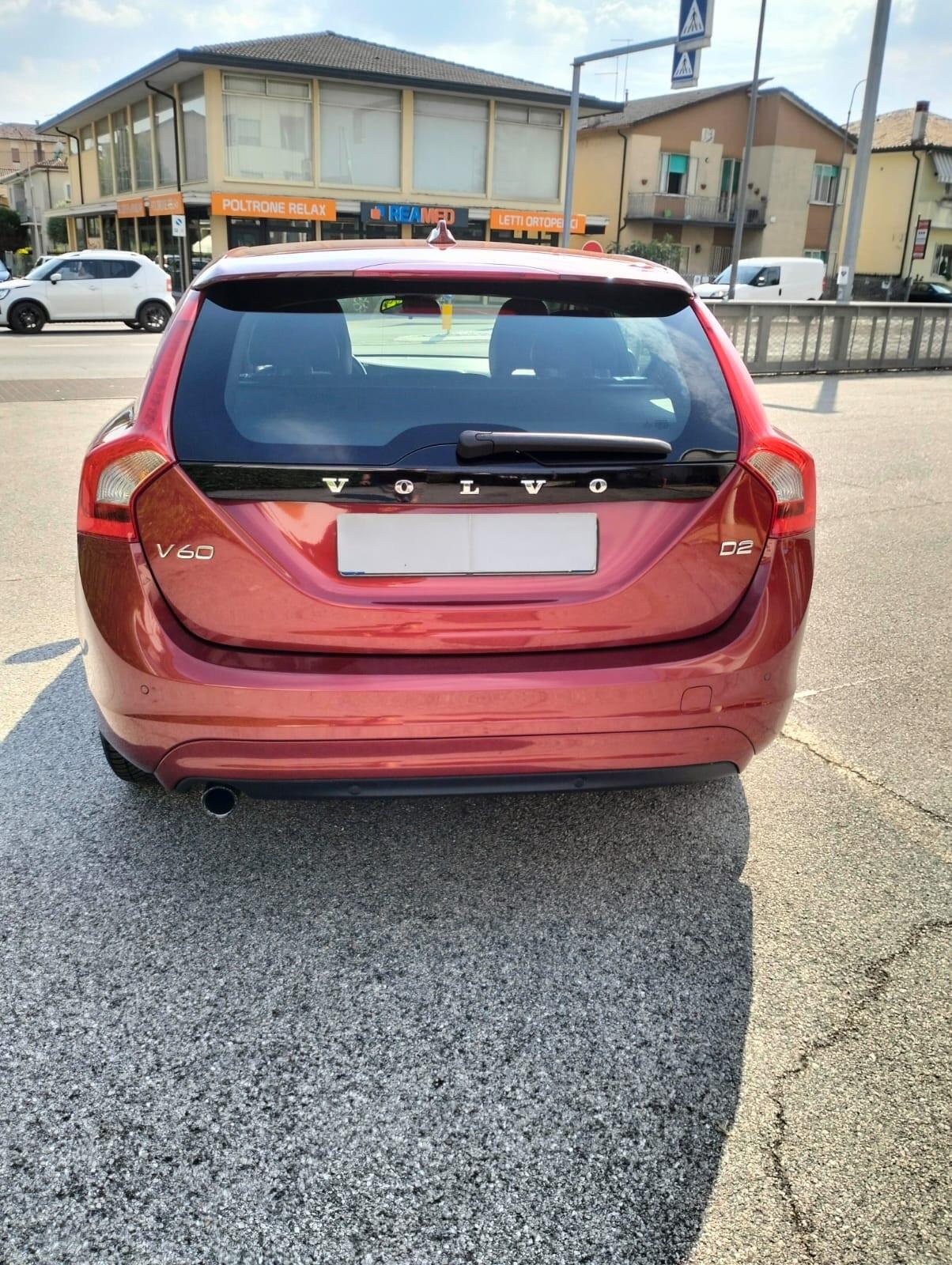 Volvo V60 D2 Geartronic R-design KM 90.000