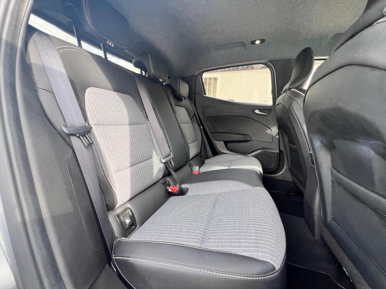 Renault Clio TCe 90 CV 5 porte Techno