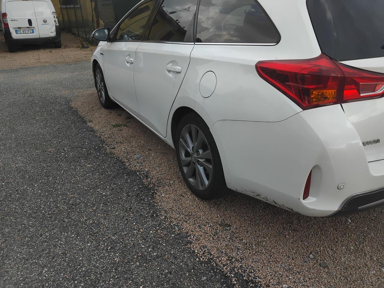 Toyota Auris Touring Sports 1.8 Hybrid Lounge