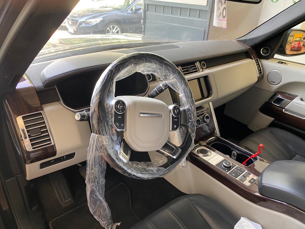 Land Rover Range Rover Range Rover 3.0 TDV6 Autobiography