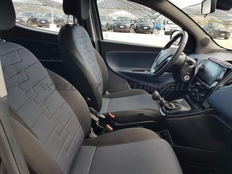 Lancia Ypsilon Ypsilon 1.0 firefly hybrid Platino s&s 70cv