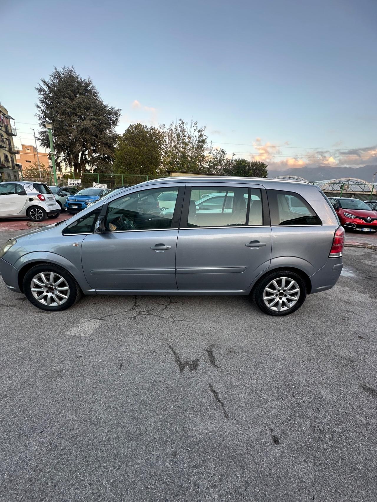 Opel Zafira 1.9 CDTI 120CV Cosmo