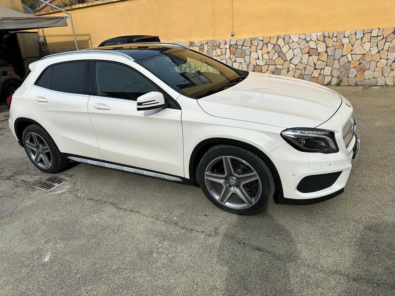 Mercedes-benz GLA 220 CDI Automatic Premium