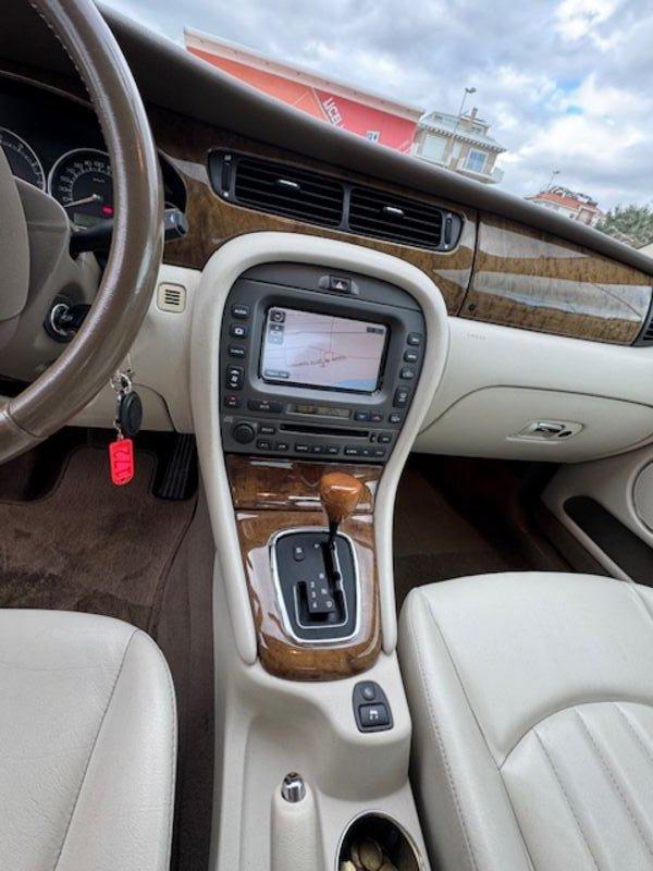 Jaguar X-Type X-Type 2.5 V6 24V cat Executive