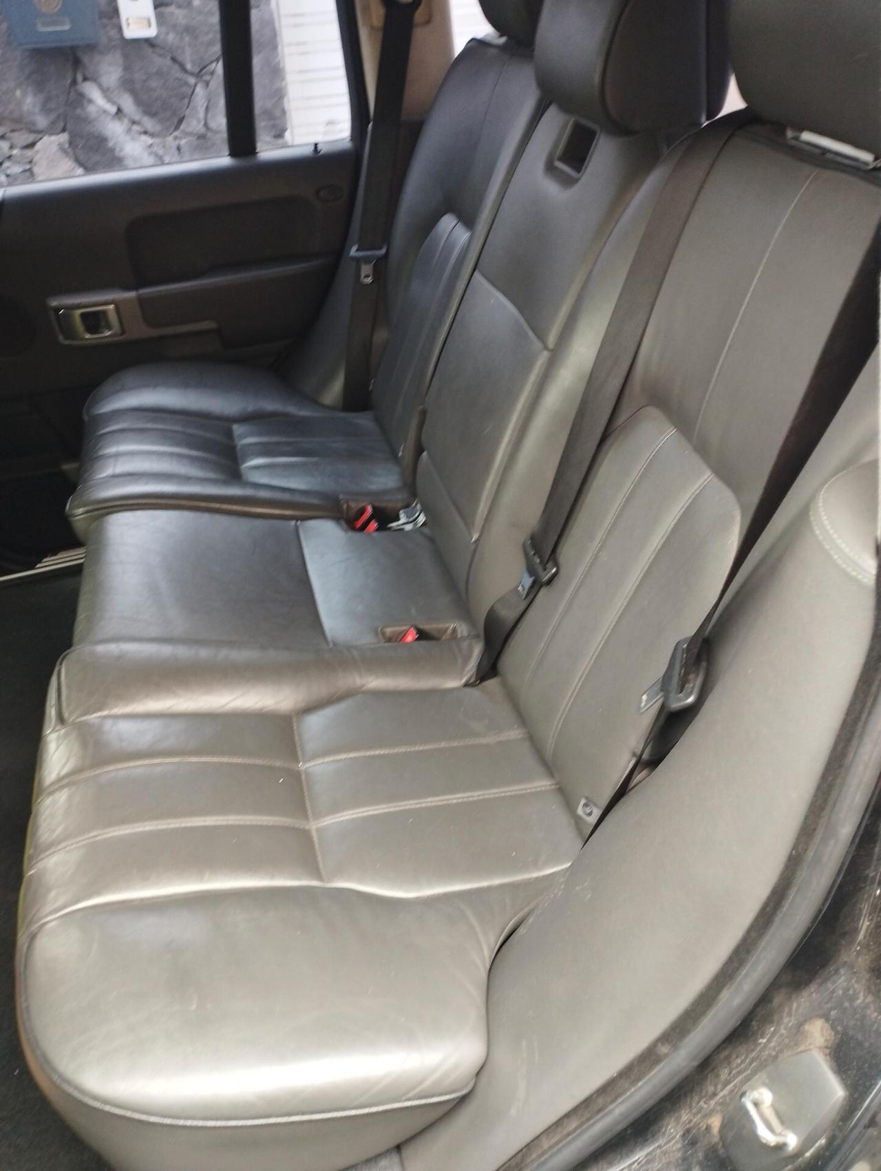 Land Rover Range Rover Range Rover 3.0 Td6 Vogue Foundry
