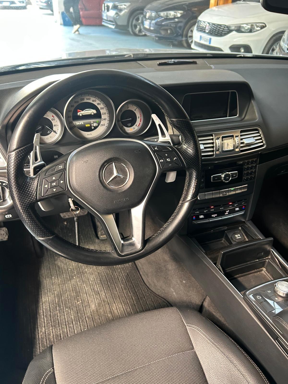 Mercedes-benz E 220 CDI Coupé Premium