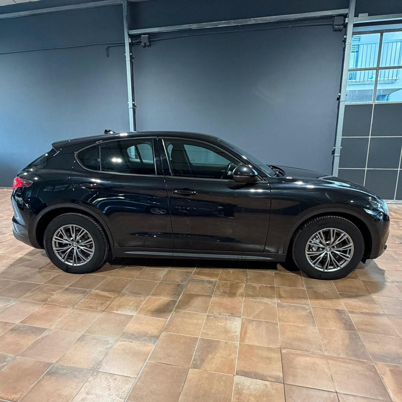 ALFA ROMEO STELVIO 2.2TD AUTOCARRO N1