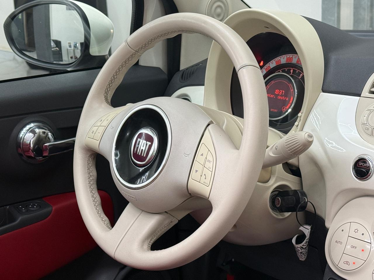 Fiat 500 1.4 16V Lounge Pelle rossa Bianco perla