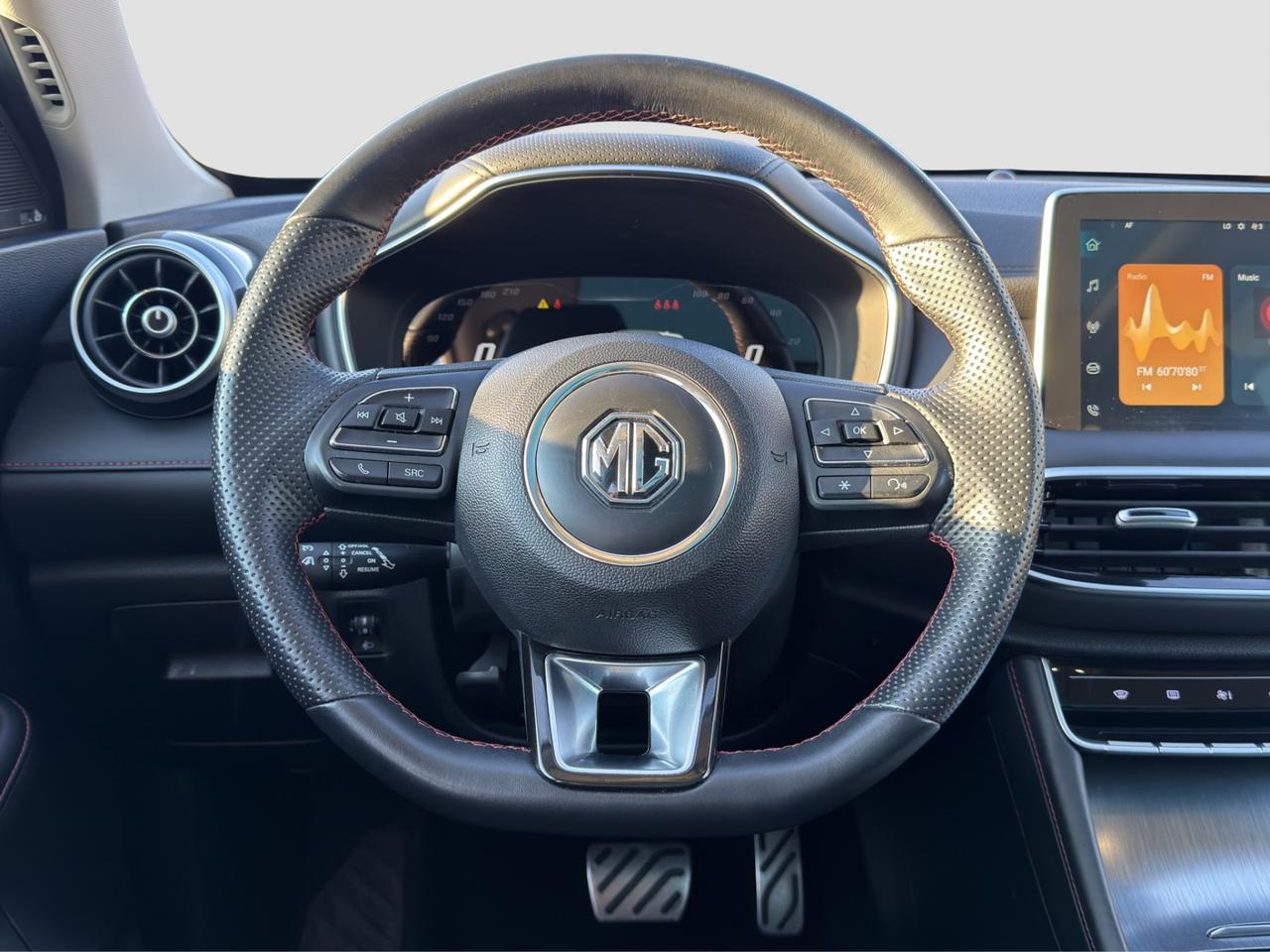 MG EHS Plug-in Hybrid Luxury