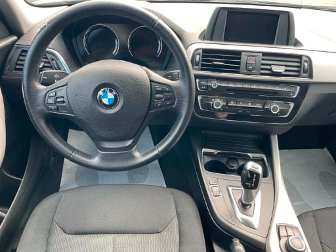 Bmw 118 118d 5p. Business