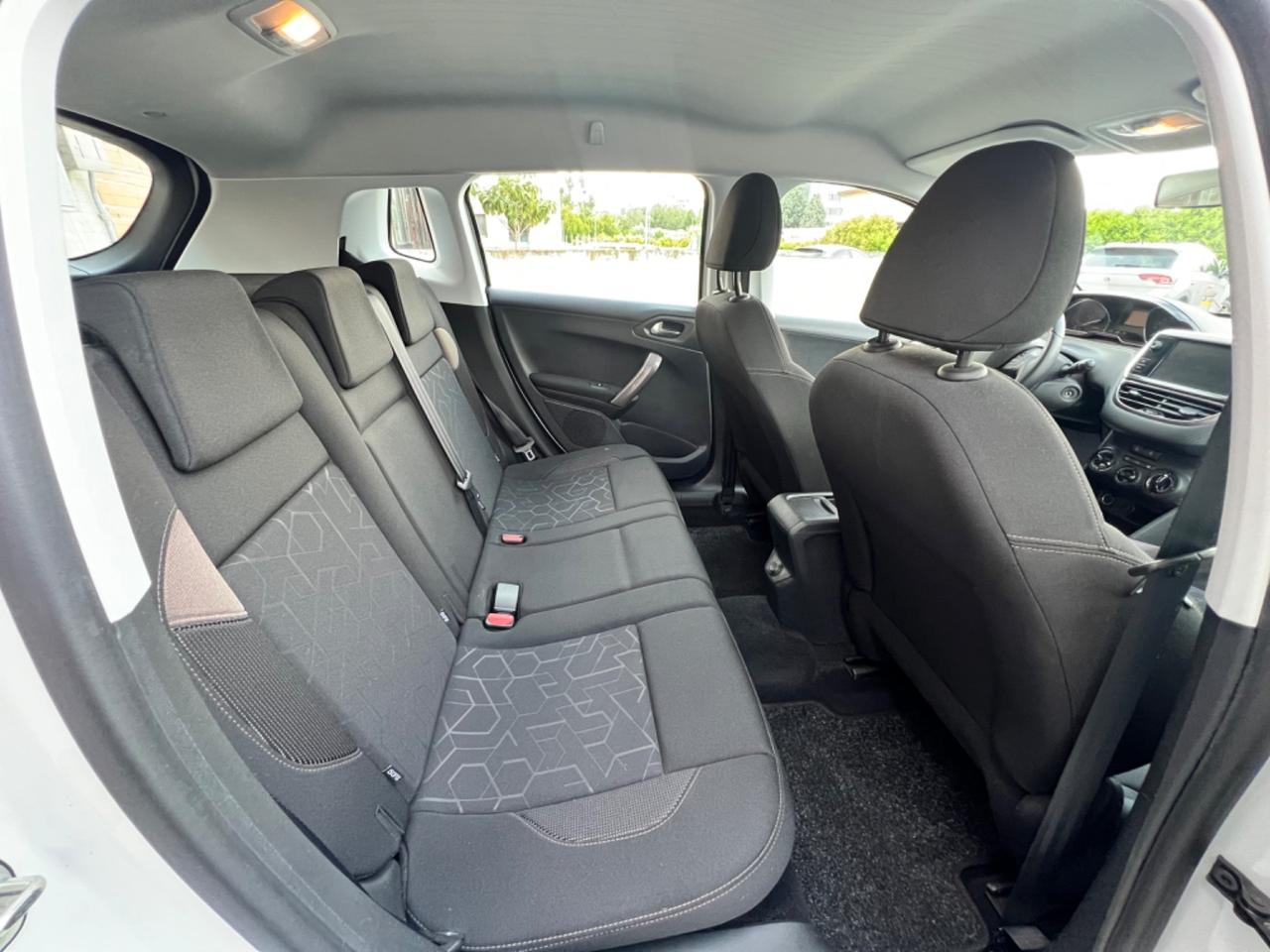 Peugeot 2008 1.6 e-HDi 92 CV Stop&Start ETG6 Allure