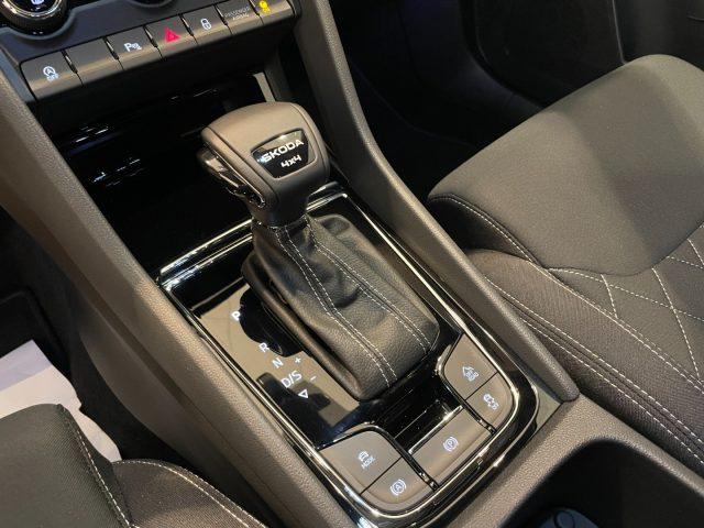 SKODA Karoq 2.0 TDI 4x4 DSG SportLine Matrix Performance Navi