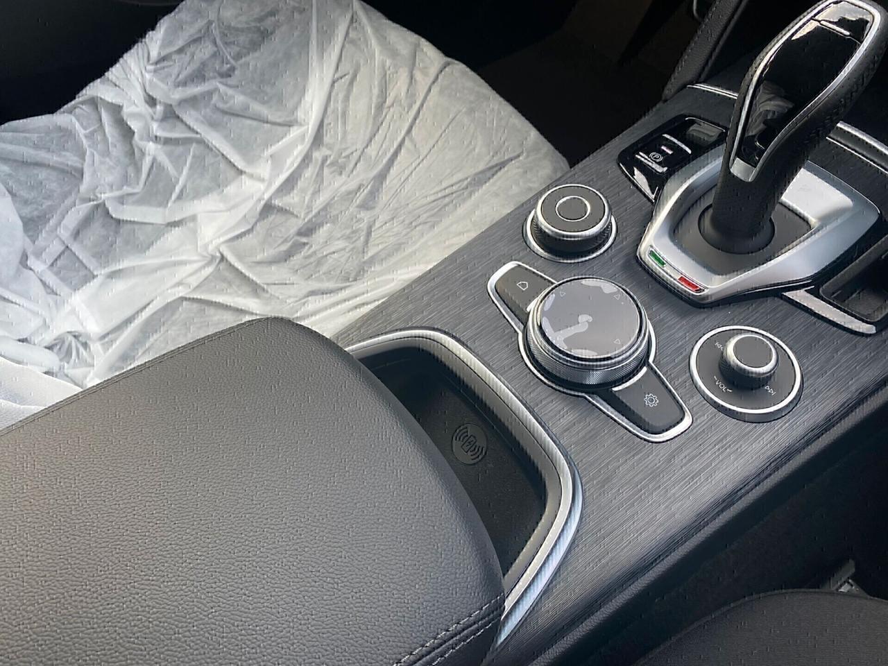 Alfa Romeo Stelvio 2.2 Turbodiesel 160 CV AT8 RWD Sprint my 26
