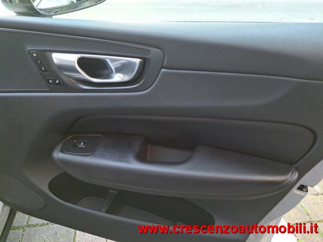 VOLVO XC60 B4 Diesel ibrida Plus Dark - AZIENDALE
