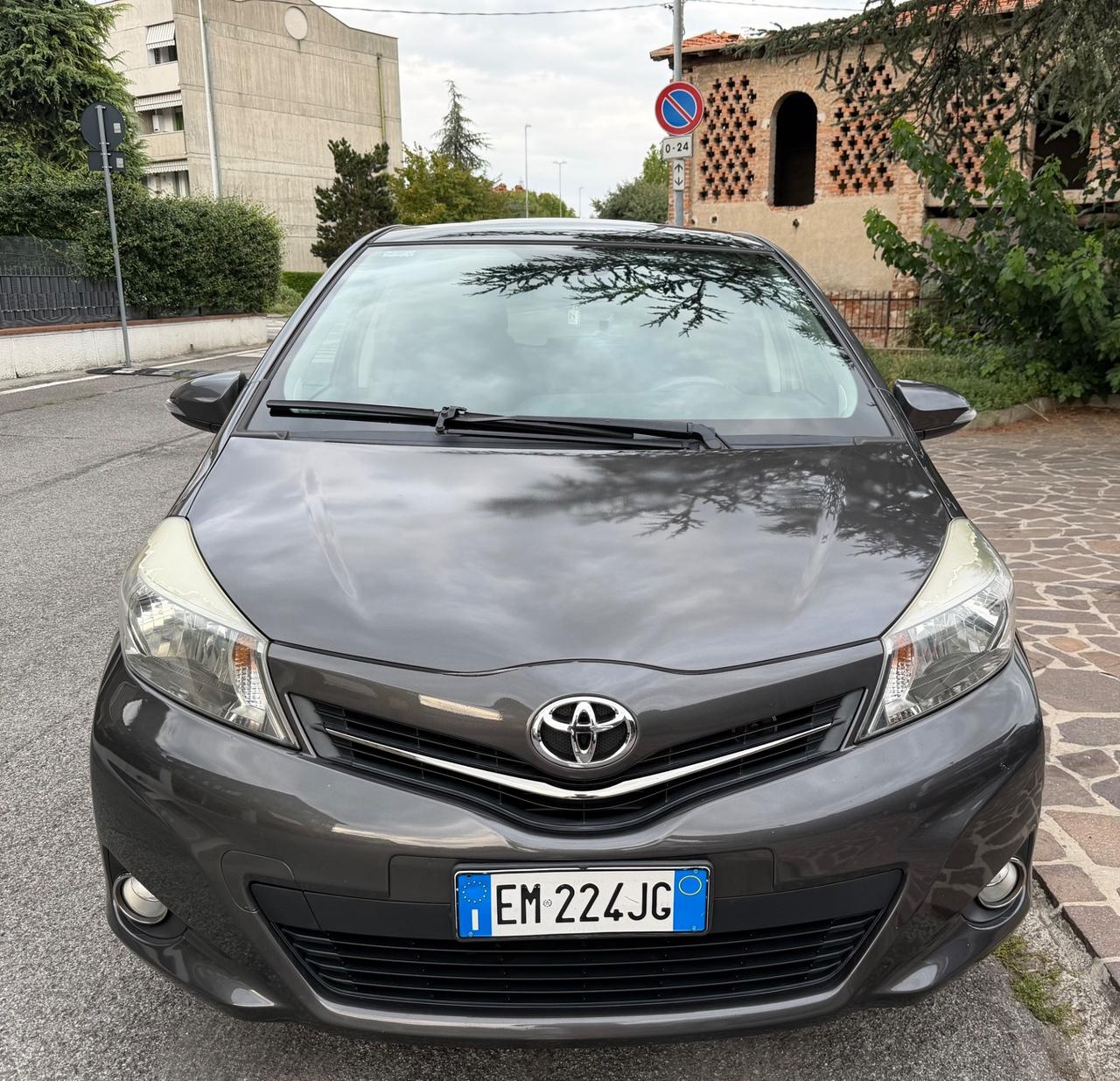 Toyota Yaris 1.3 5 porte Lounge