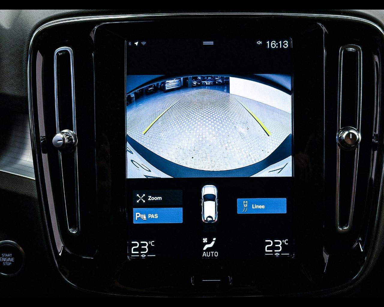 VOLVO XC40 (2017-->) - XC40 T5 Recharge Plug-in Hybrid Inscription Expression