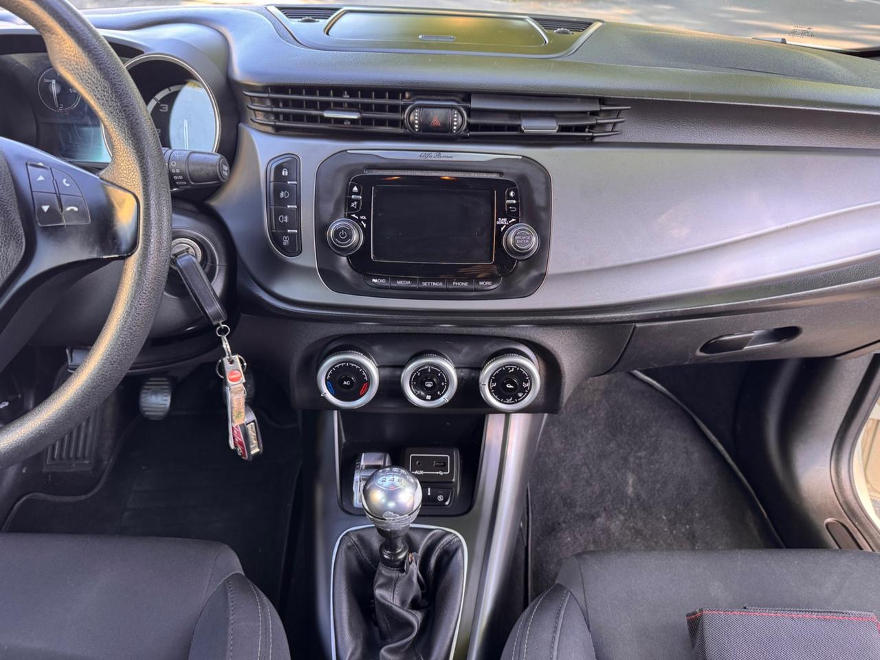 Alfa Romeo Giulietta 1.6 JTDm-2 neopaten garanzia 12 m