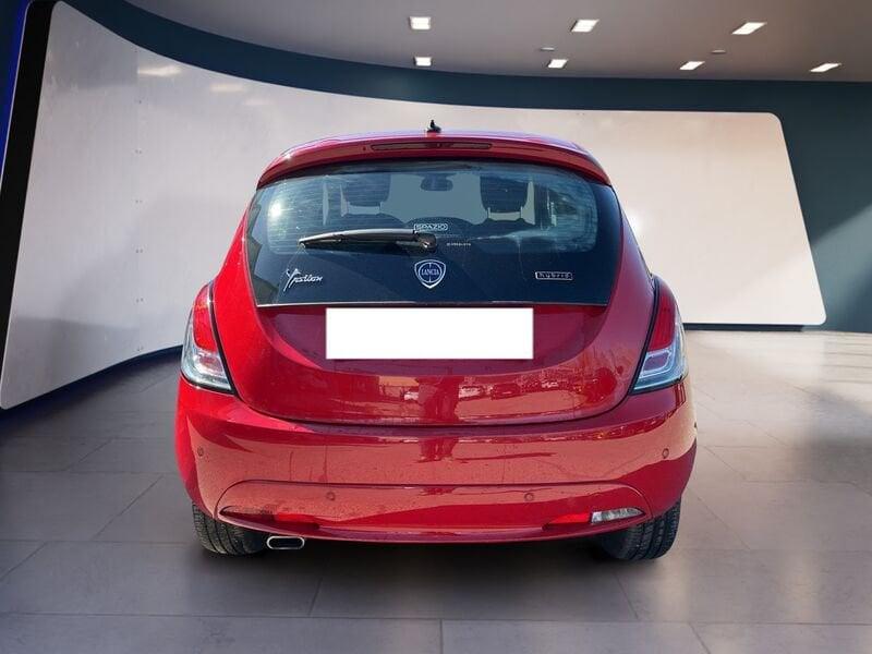 Lancia Ypsilon III 2015 1.0 hybrid Gold s&s 70cv