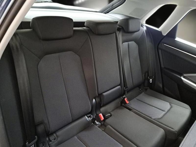 AUDI Q3 35 TDI quattro Business