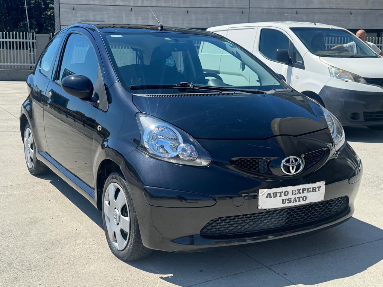 Toyota Aygo 1.0 12V VVT-i 3 porte 2011