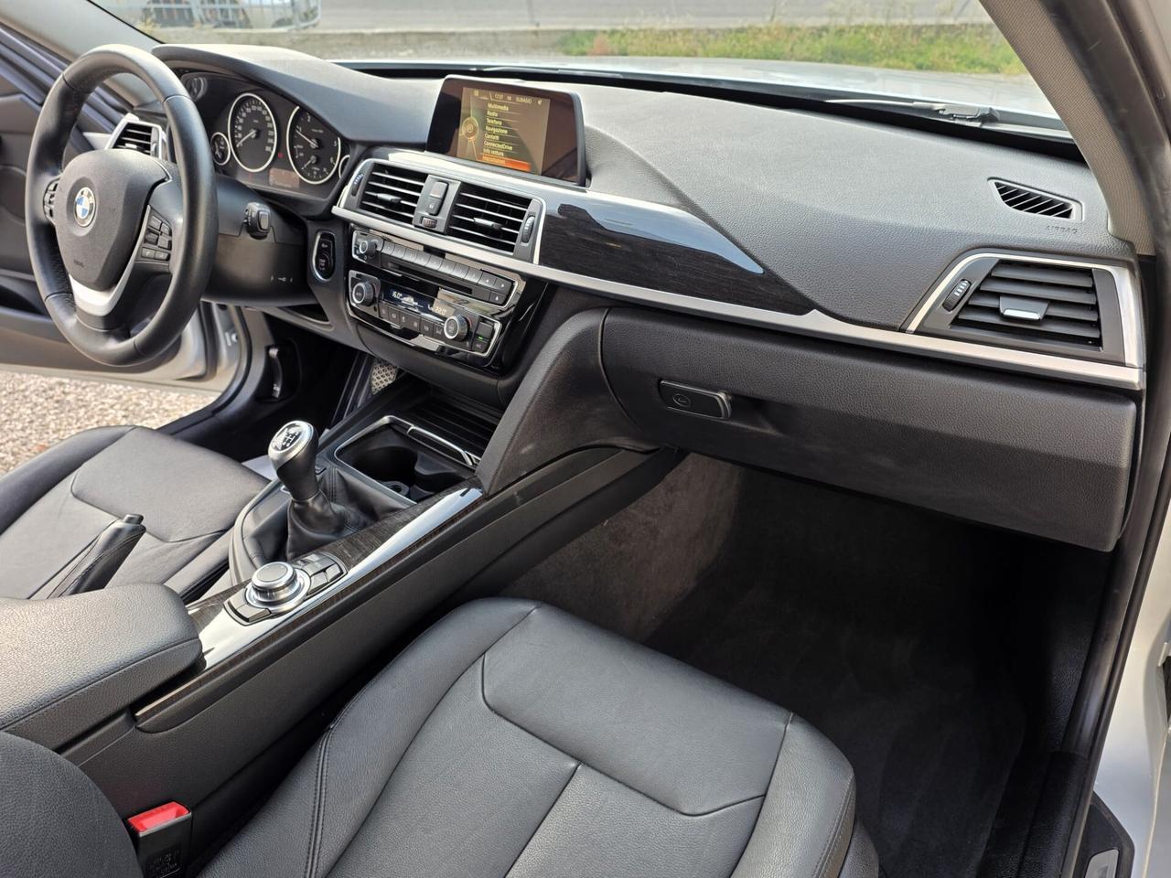 Bmw 318d Touring Luxury