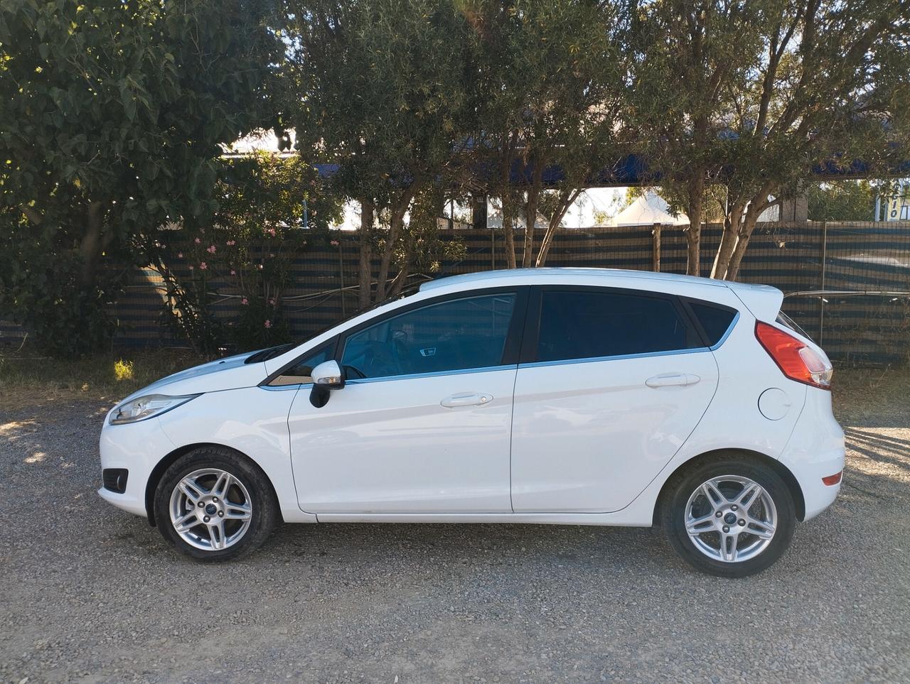 Ford Fiesta 1.5 TDCi 75CV 5 porte