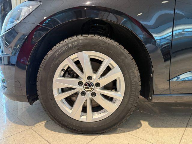VOLKSWAGEN Touran 1.5 TSI Business Navi App Connect DAB+