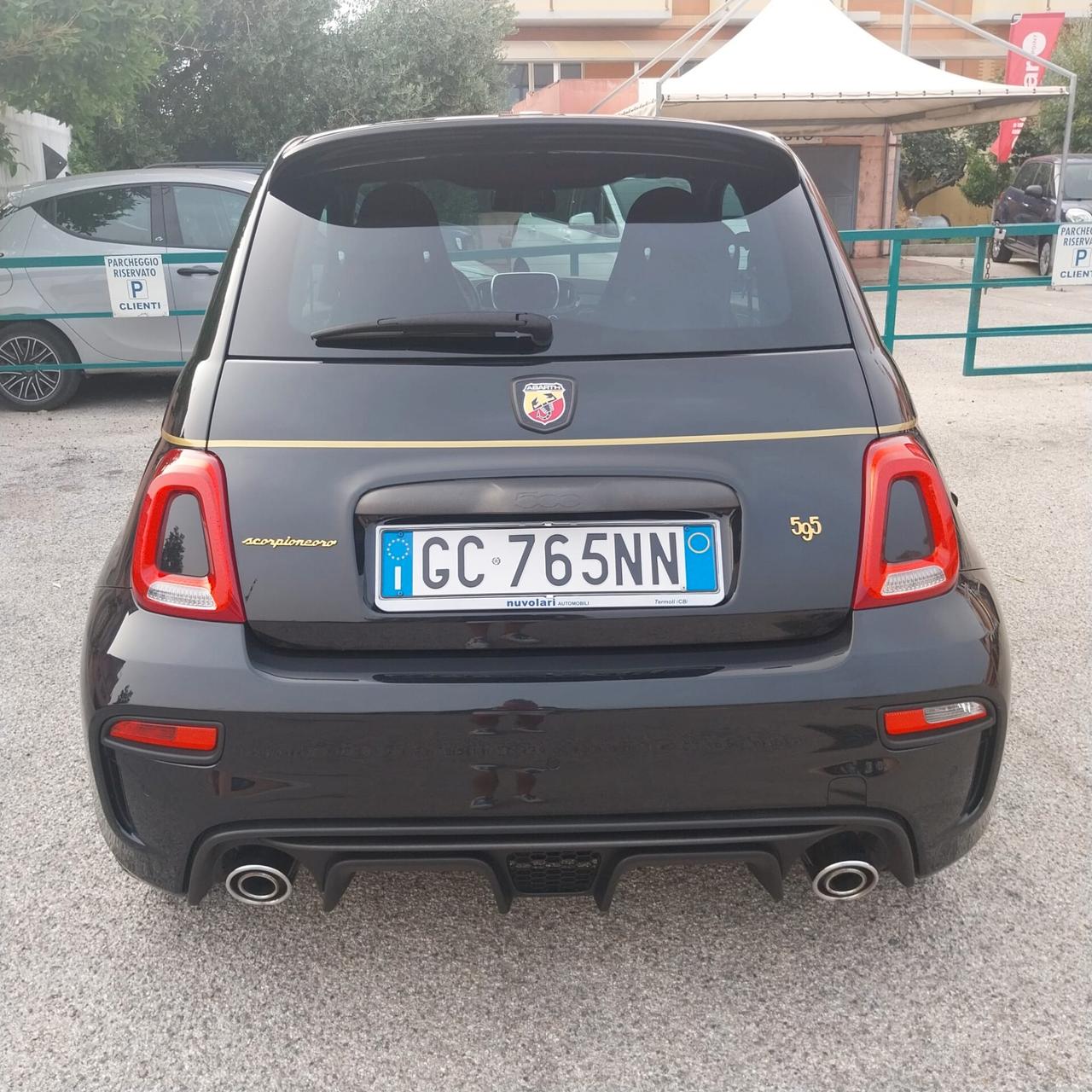 Abarth 595 SCORPIONEORO