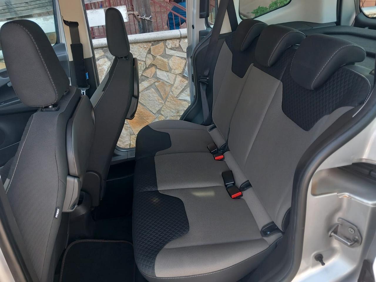 Ford Tourneo Connect 1.0 EcoBoost Plus
