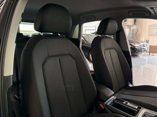 AUDI Q3 35 2.0 TDI S tronic S line edition