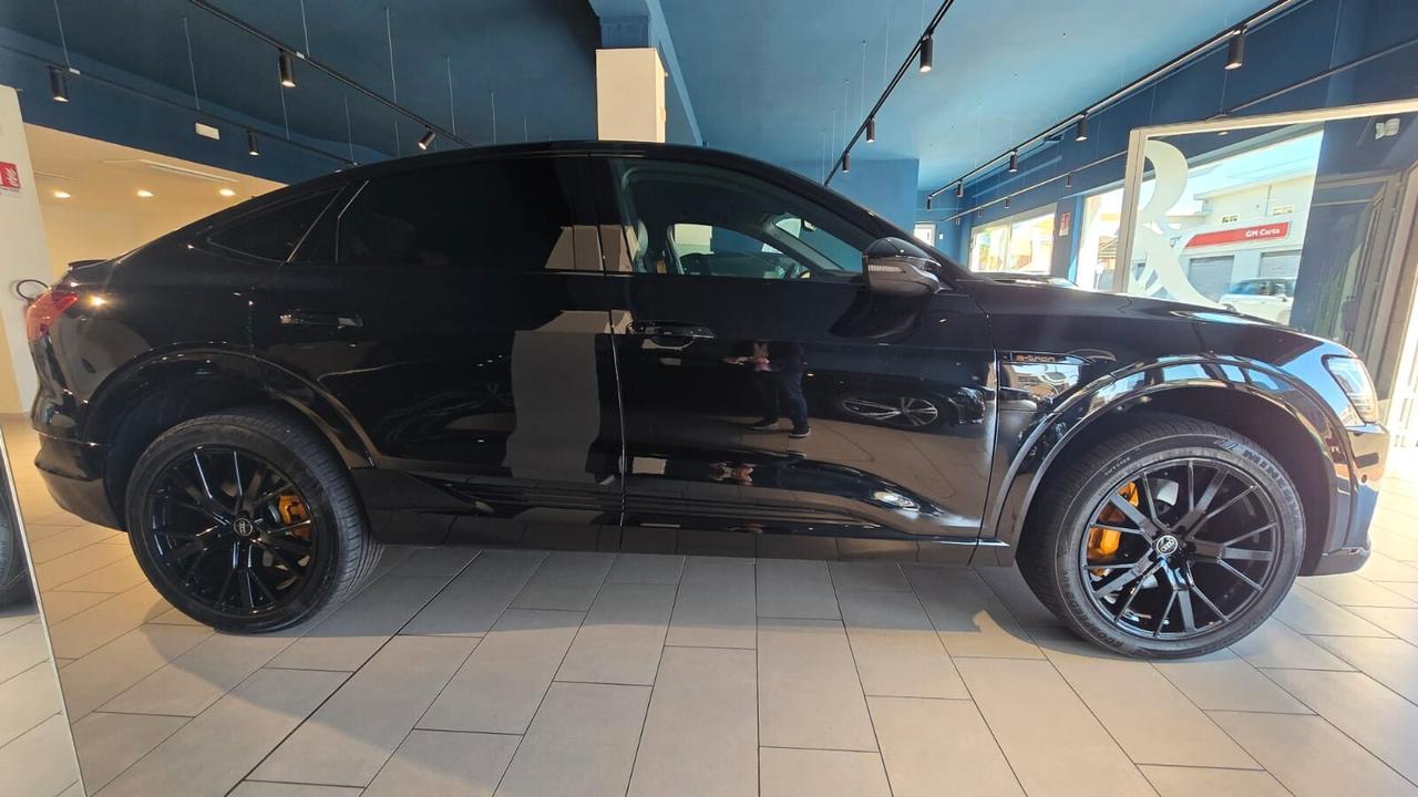 Audi Q8 e-tron SPB 55 quattro