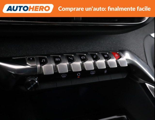 PEUGEOT 3008 Hybrid4 300 e-EAT8 Allure Pack