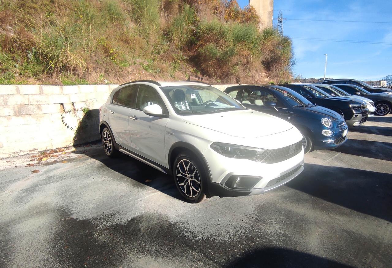 Fiat Tipo 1.6 Mjt S&S SW Cross