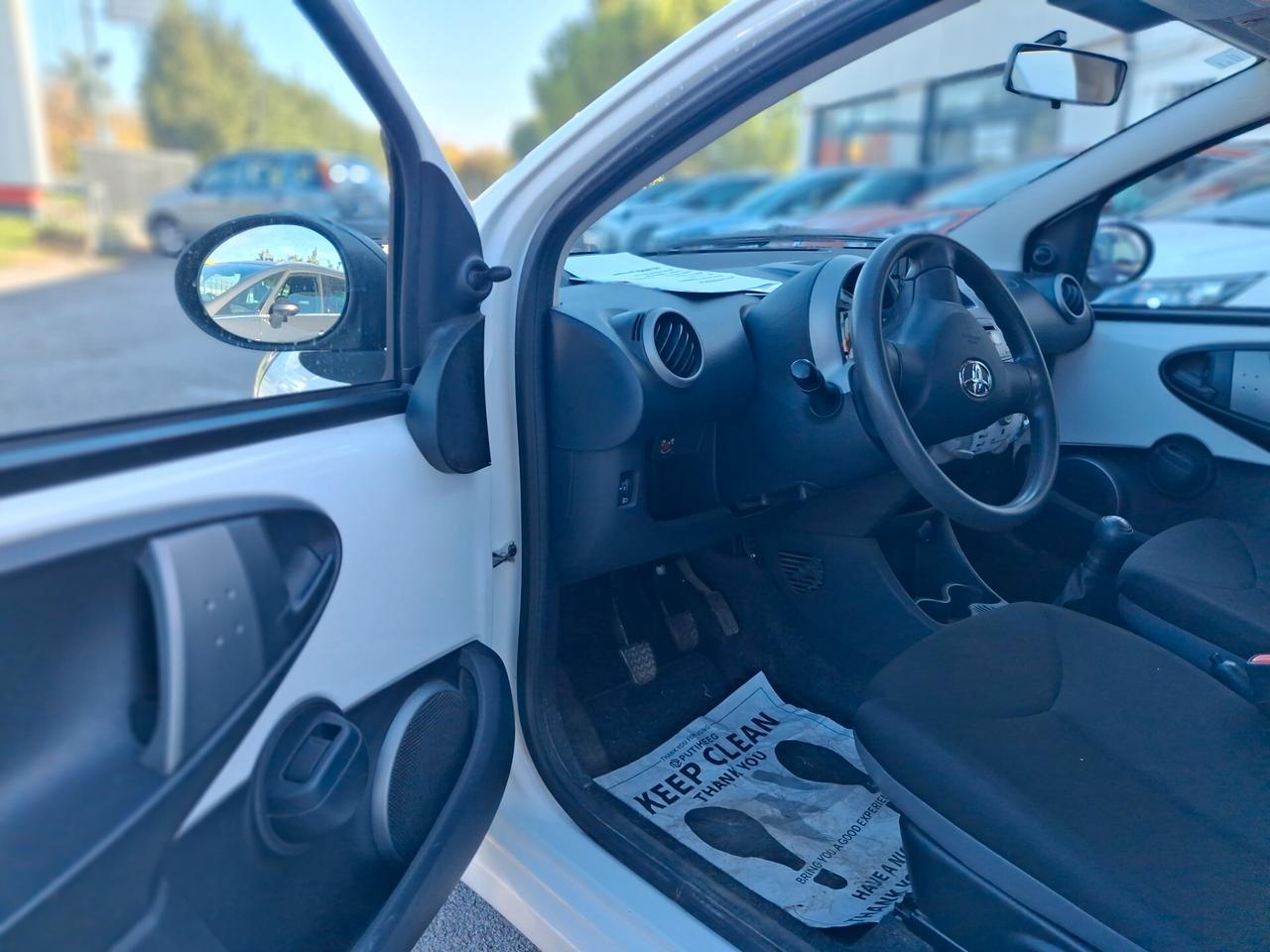 Toyota Aygo 1.0 , 5 porte, Connect, 21000km