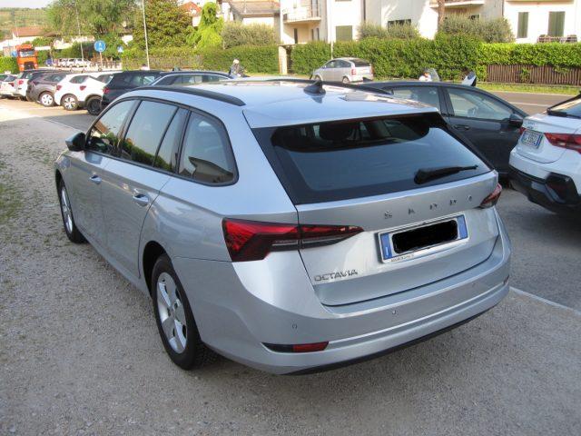 SKODA Octavia 2.0 TDI EVO SCR 150 CV DSG Wagon Executive