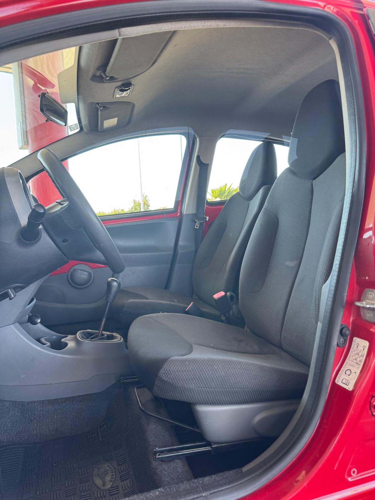 Toyota Aygo 1.0 12V VVT-i 5 porte Sol