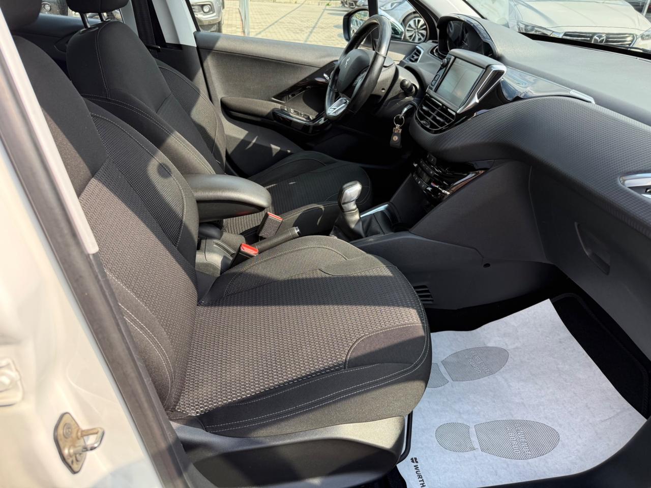 Peugeot 208 BlueHDi 75 5 porte Allure NEOPATENTATI