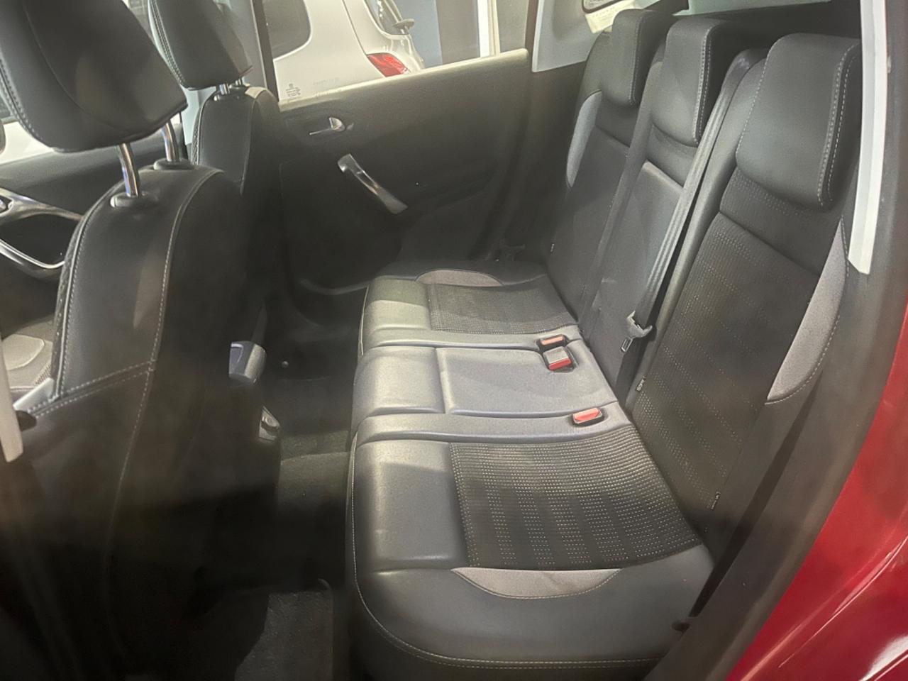 Peugeot 2008 BlueHDi 100 DIESEL