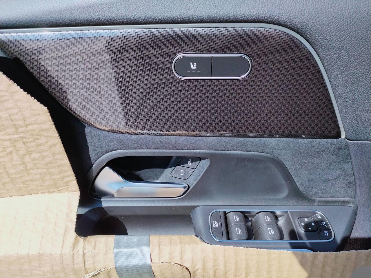 Mercedes-Benz GLA 200 d