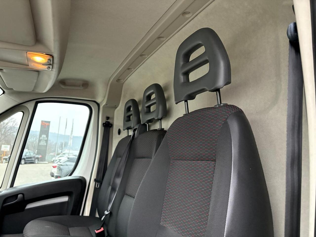 Peugeot Boxer III (II 2011) 335 2.2 bluehdi 140cv S&S L3H2