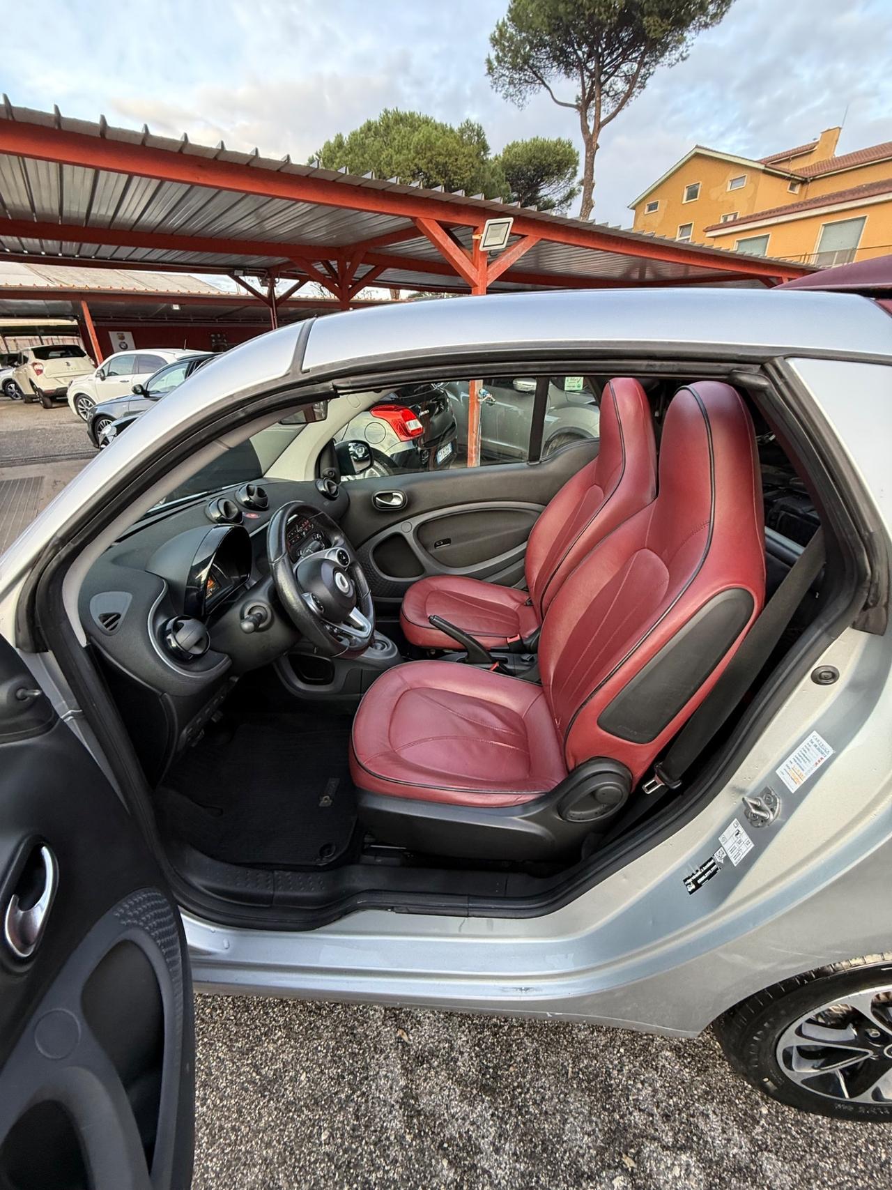 Smart 0.9 Turbo twinamic cabrio -pelle-rate-garanzia