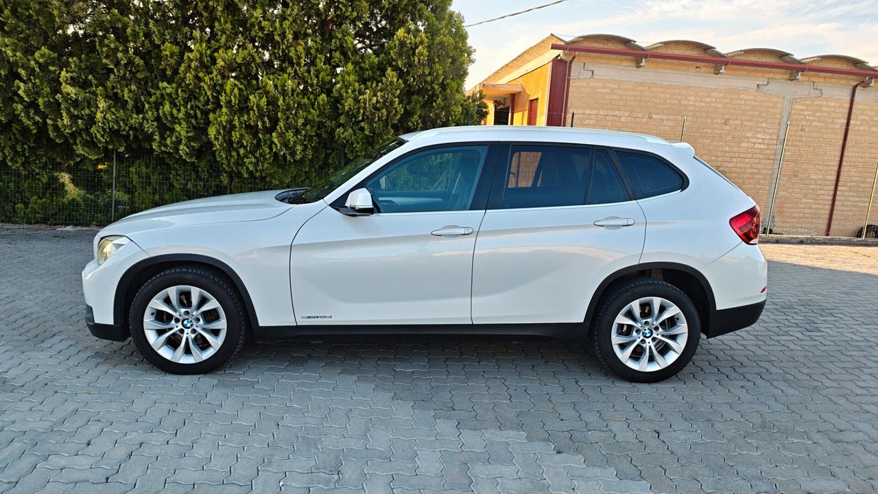 Bmw X1 sDrive18d X Line