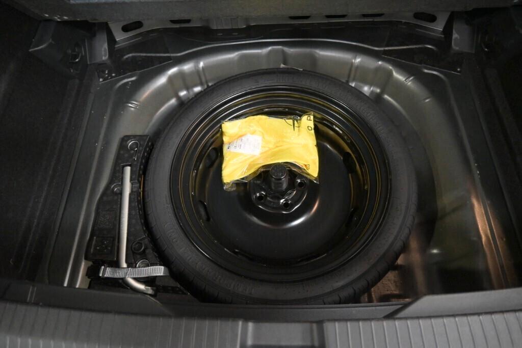 VOLKSWAGEN T-ROC 2.0 TDI 115CV 6M. SCR LIFE ( FARI LED - ADAPTIVE CRUISE - DIGITAL COCKPIT - NAVI - APP CONNECT - PARK ASSIST - TETTO BICOLORE )