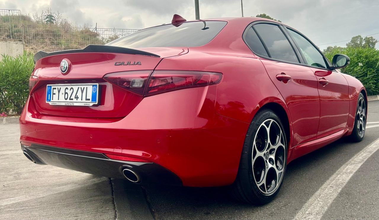 Alfa Romeo Giulia 2.2 Turbodiesel 160 CV AT8 Super q2