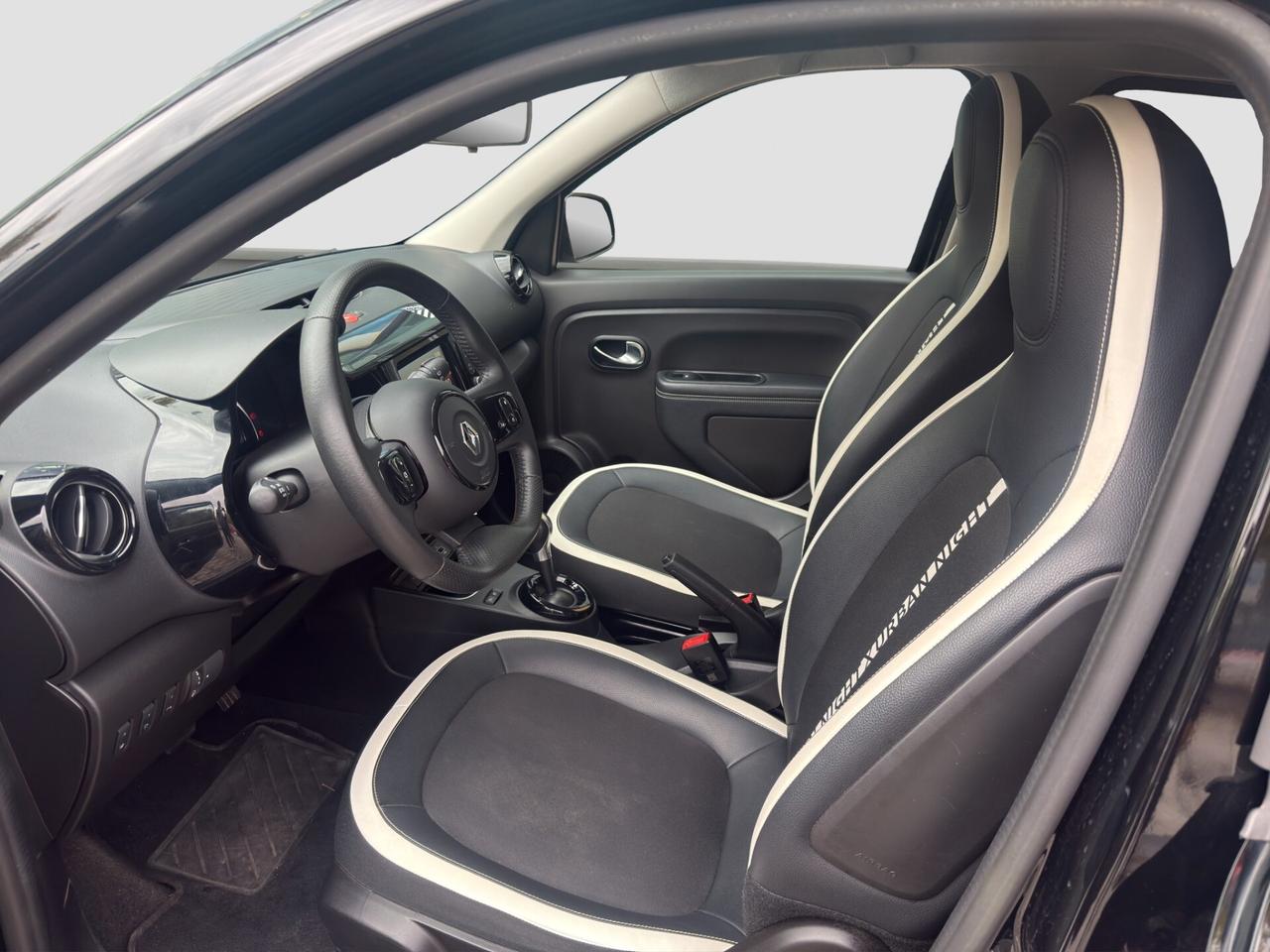 Renault Twingo Electric Urban Night