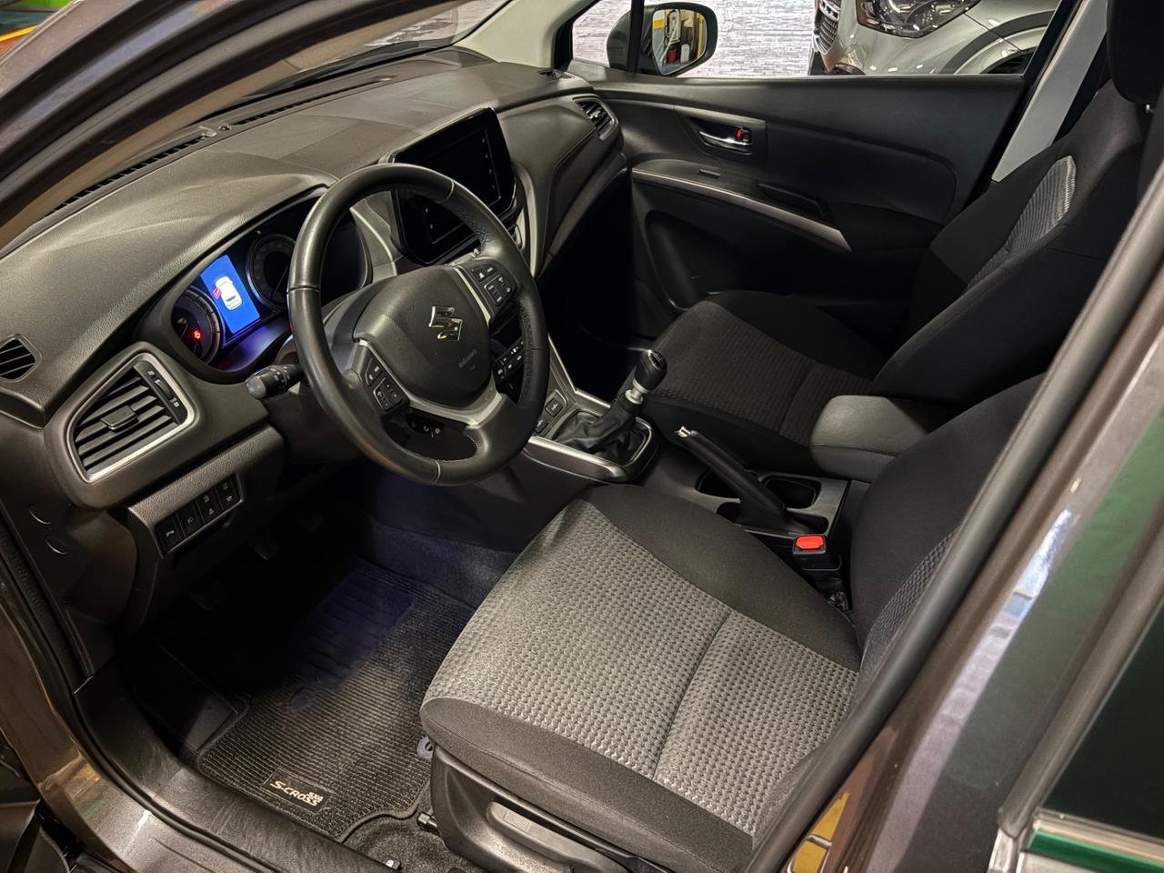 Suzuki S-Cross 1.4 Hybrid Top+